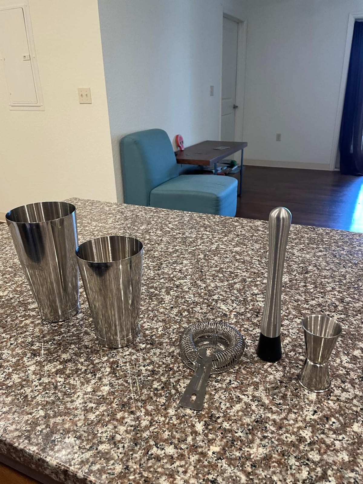 Barillio Boston Shaker Set - Stainless-Steel, Weighted, Martini Cocktail Shaker Set w/Strainer & Mixer - Mixology Bartender Kit - Bar Set for The Home - 9-pc Drink Shaker Set - Bar Tools - Silver customer photo 2