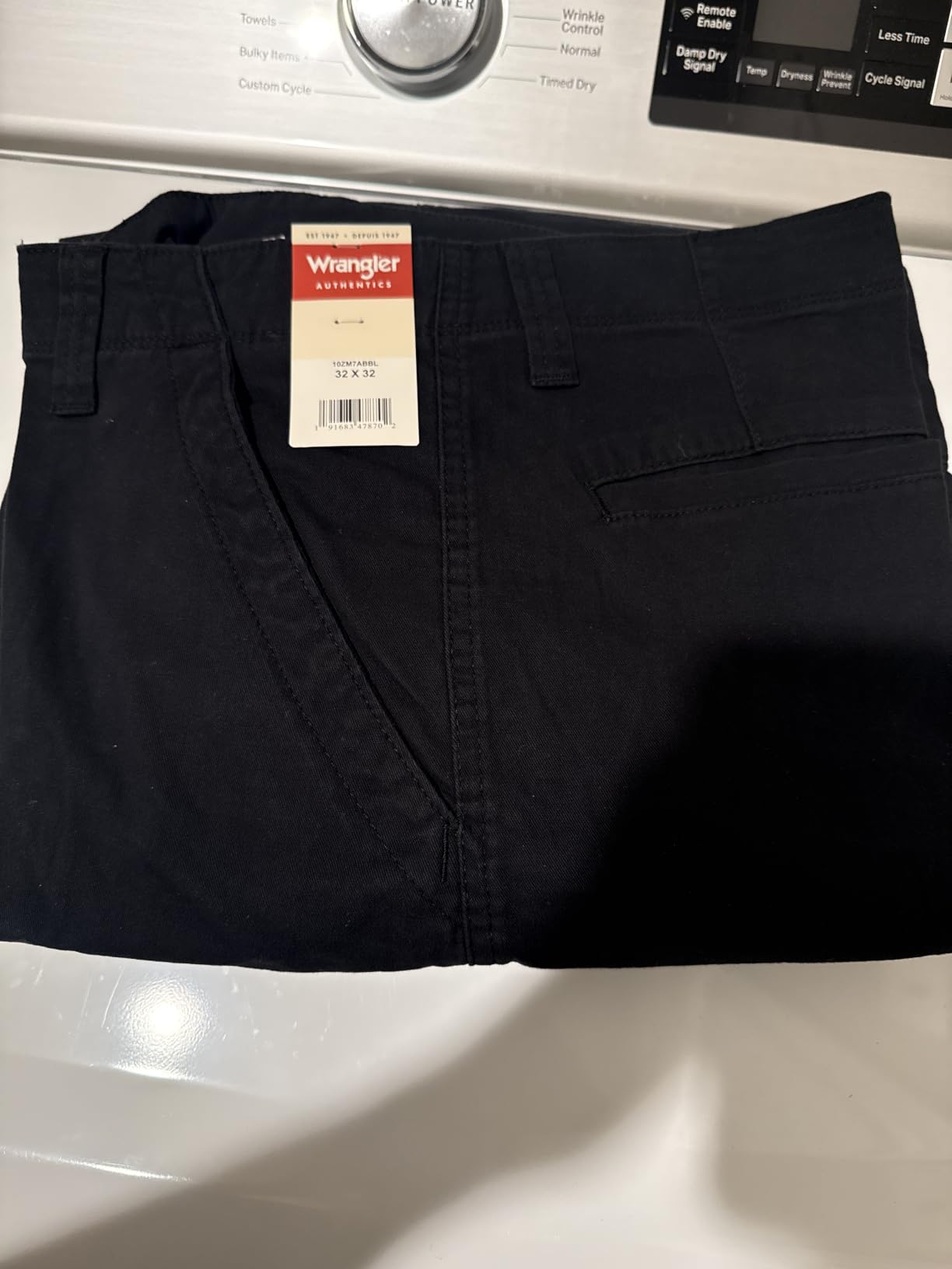 Wrangler Authentics Men's Relaxed Fit Stretch Cargo Pant customer photo 2