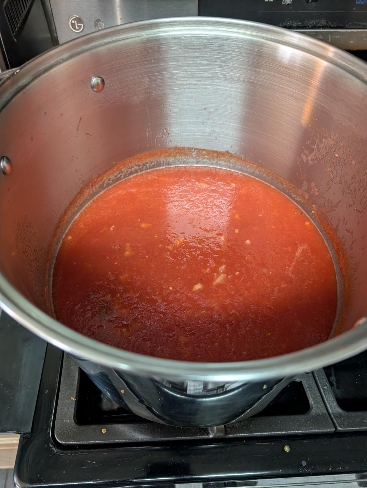 Hungry Artisan Stainless Steel Food Mill for Tomato Sauce & Canning | 3 interchangeable discs, ergonomic rotary hand crank; for applesauce, baby food, mashed potatoes & purees customer photo 1