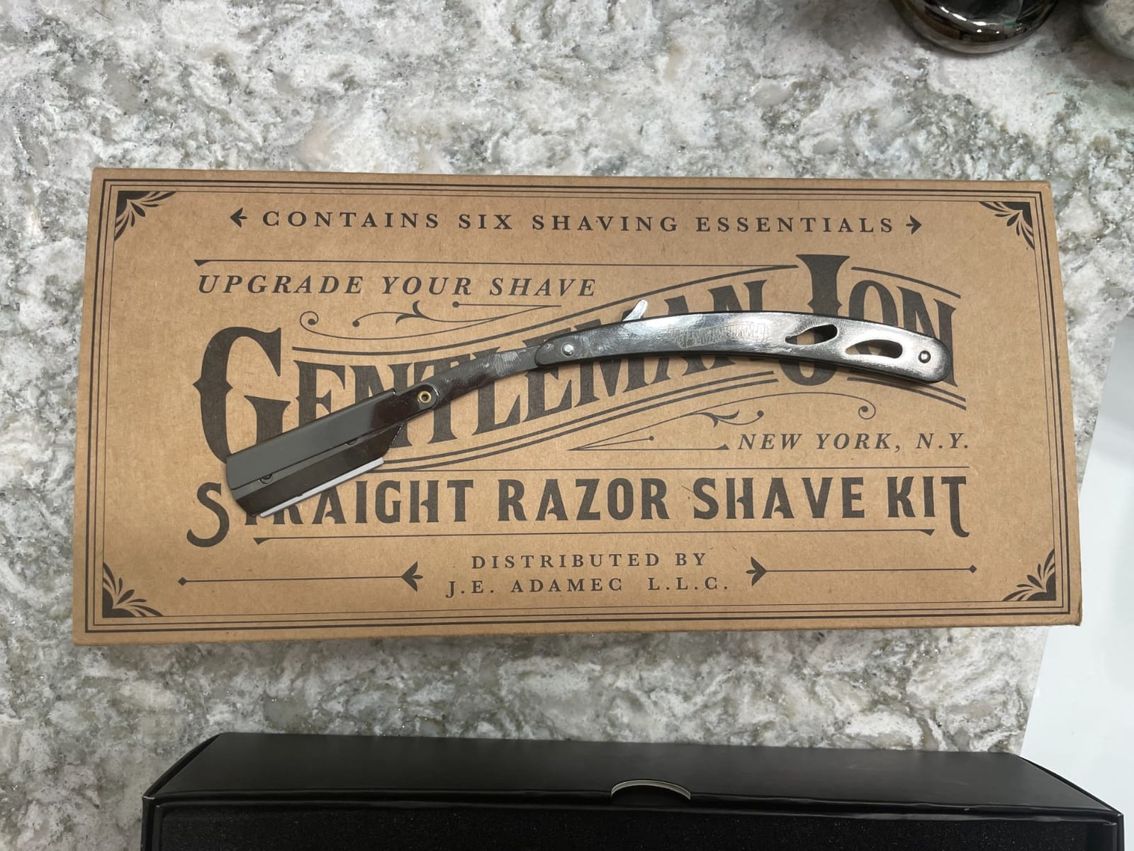 Gentleman Jon Straight Razor Shaving Kit - Wet Shave Grooming Set for Men customer photo 2