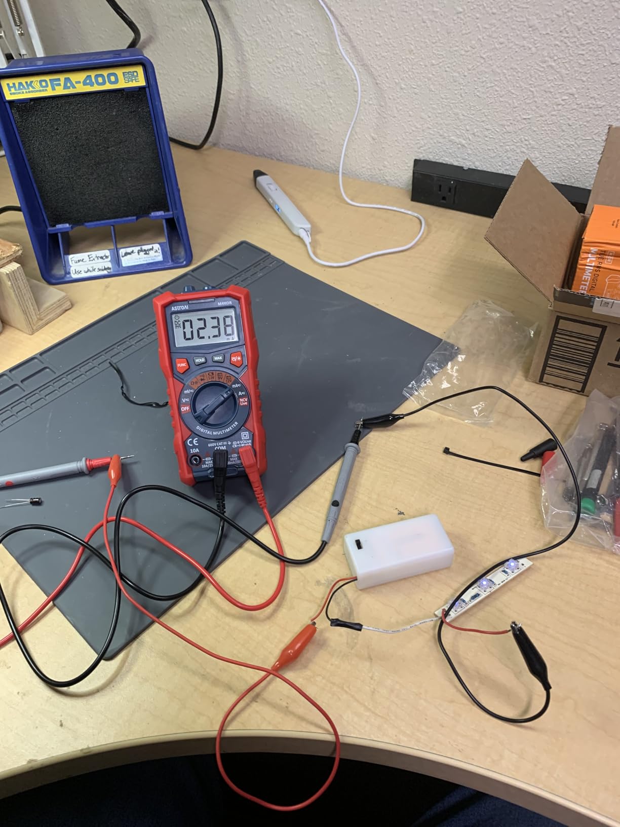 AstroAI Digital Multimeter, TRMS 4000 Counts, Auto-Ranging, Battery Test | 1.5V/9V/12V Battery Testing, Auto & Home Diagnostics, NCV Detection, Capacitance Measurement, CAT III 600V customer photo 1