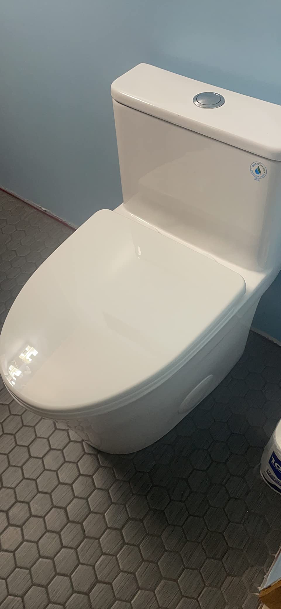 DeerValley Compact One-Piece Toilet 1.28 GPF Single Flush Fully Skirted Bowl with Soft-Close Seat White Space-Saving Elongated Toilets for Small Bathrooms customer photo 1