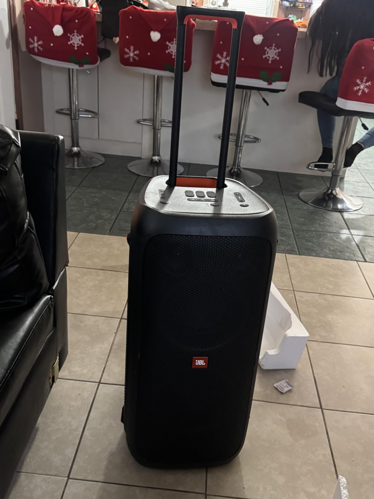JBL Partybox 310 - Portable Party Speaker with Long Lasting Battery, Powerful JBL Sound and Exciting Light Show, Black customer photo 1