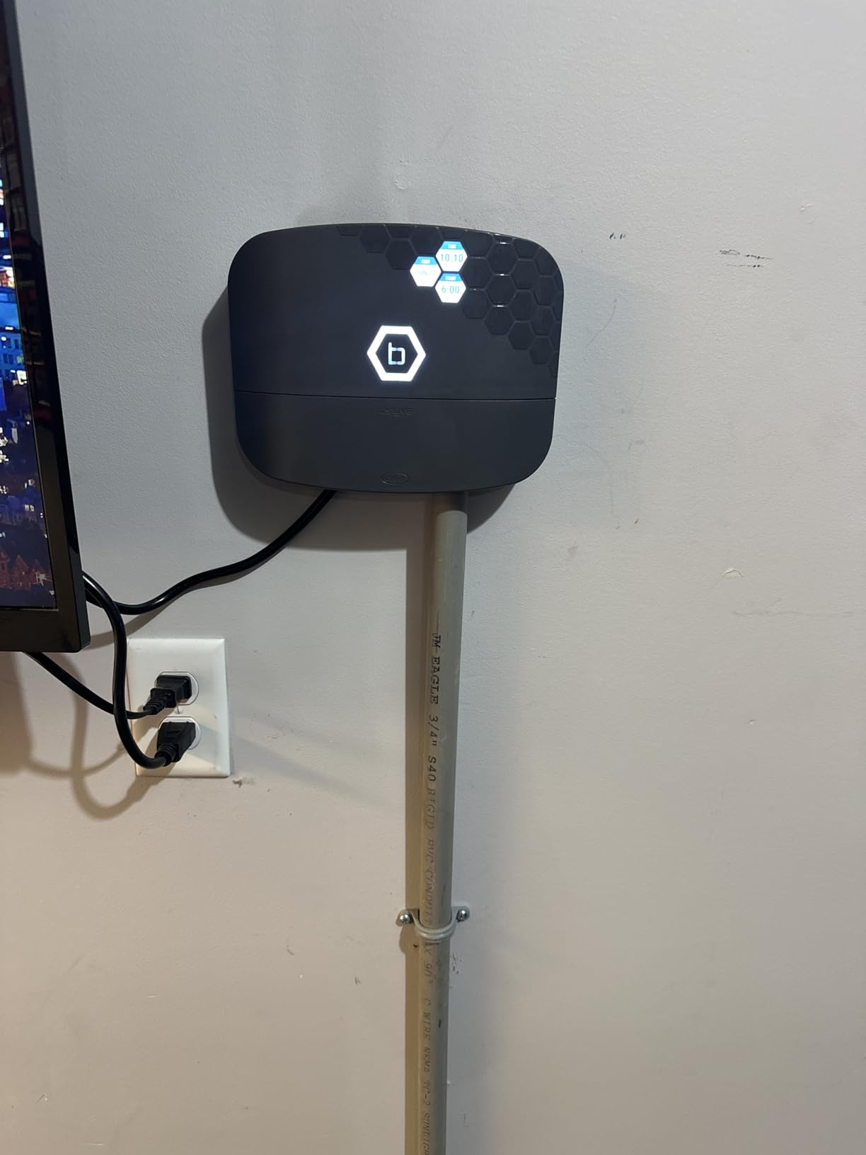 Orbit B-hyve XR Smart Sprinkler Timer - 8-Zone WiFi-Enabled Indoor/Outdoor Irrigation Controller customer photo 2