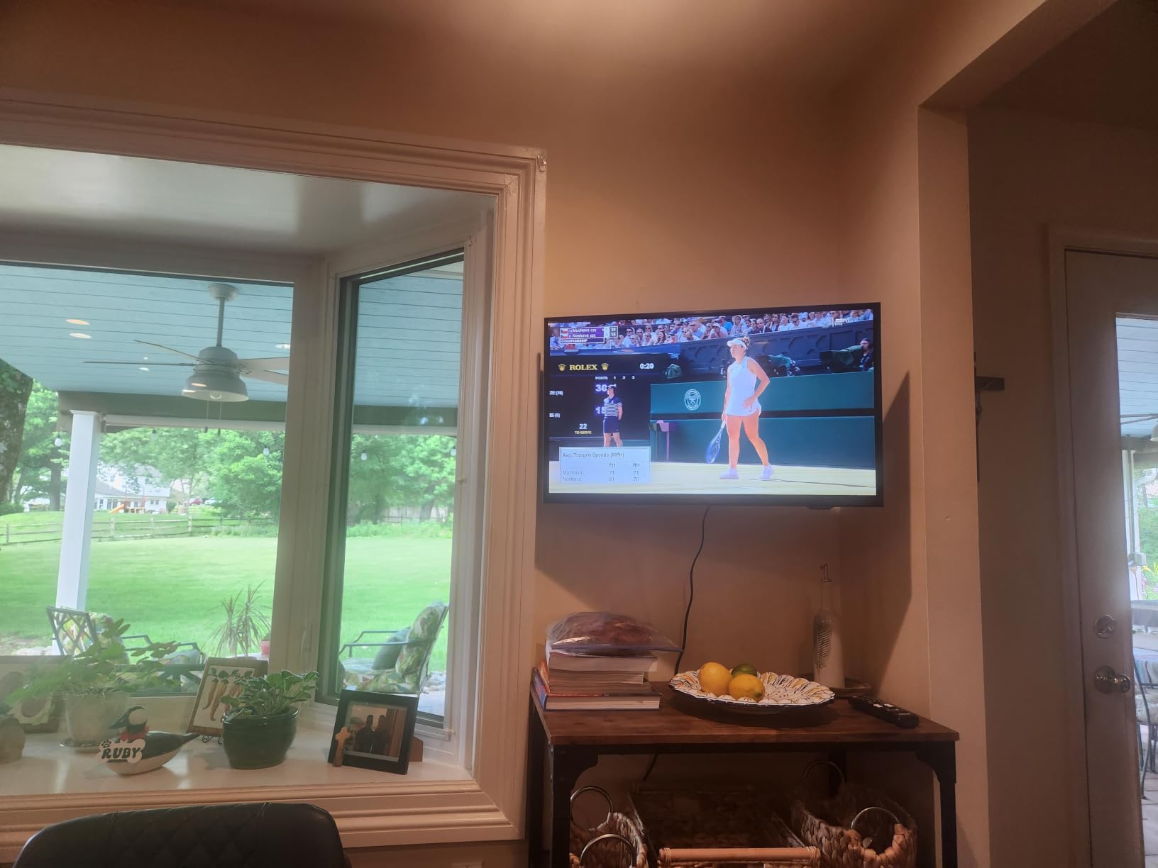 Mounting Dream Full Motion TV Wall Mount for 42-90 Inch TV up to 154lbs customer photo 1