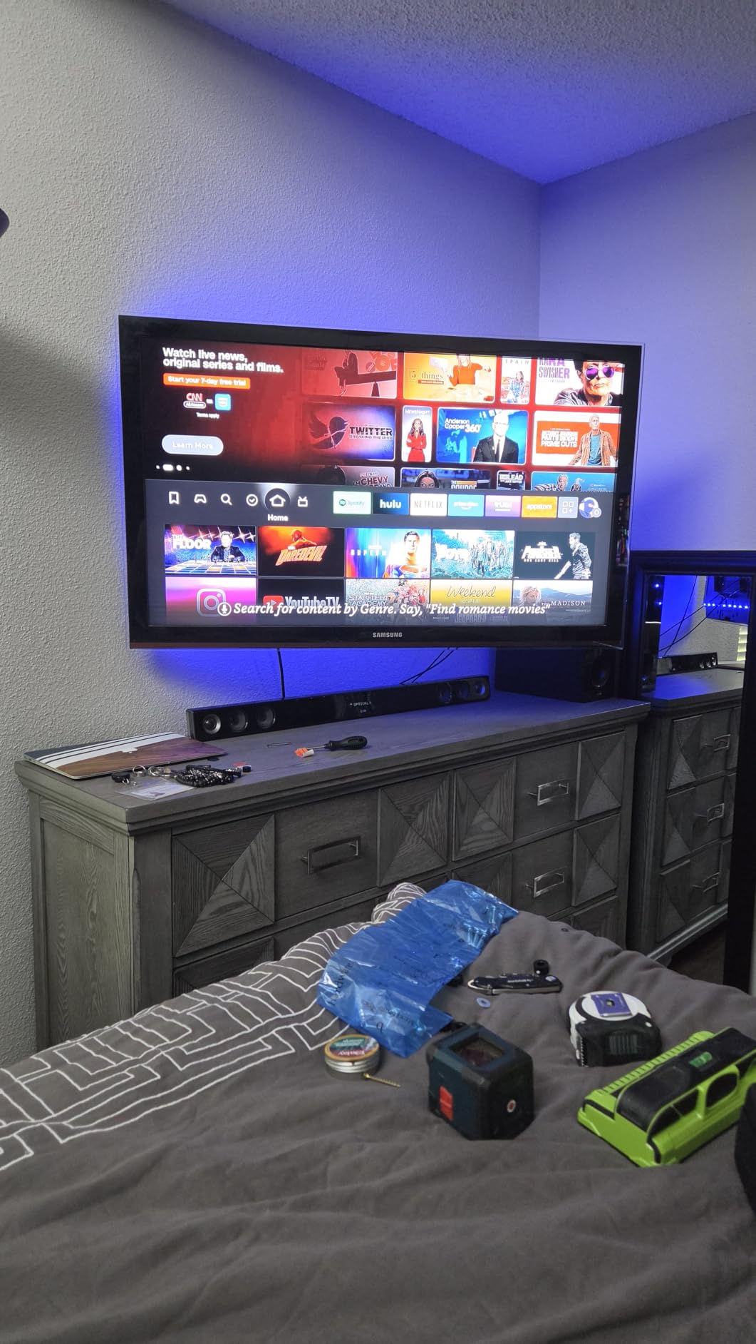 Mounting Dream Full Motion TV Wall Mount for 42-90 Inch TV up to 154lbs customer photo 2