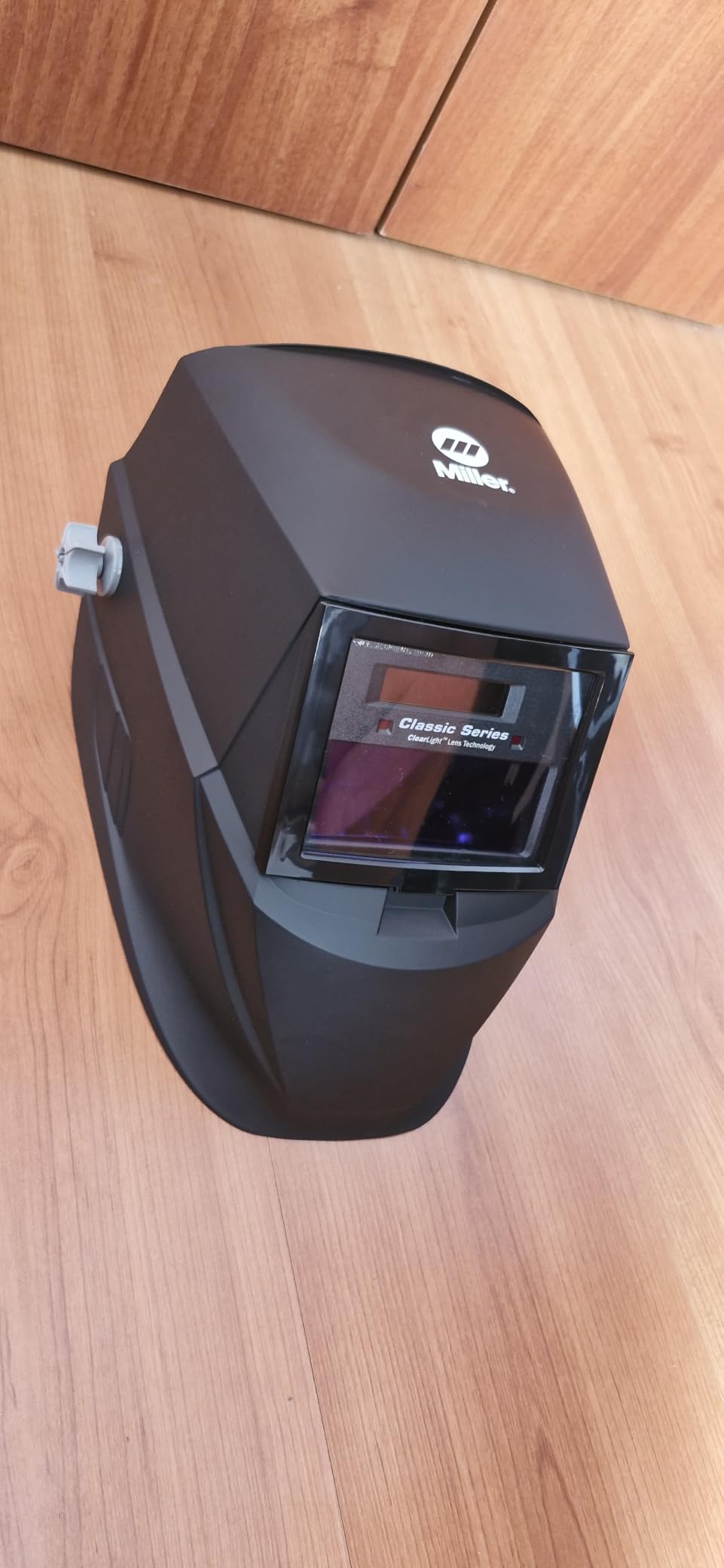 Miller Classic Series Welding Helmet, ClearLight™, Shade 8-13, Metal Matrix | TIG/MIG; variable shade 8-13; HD optics; comfortable headgear customer photo 1