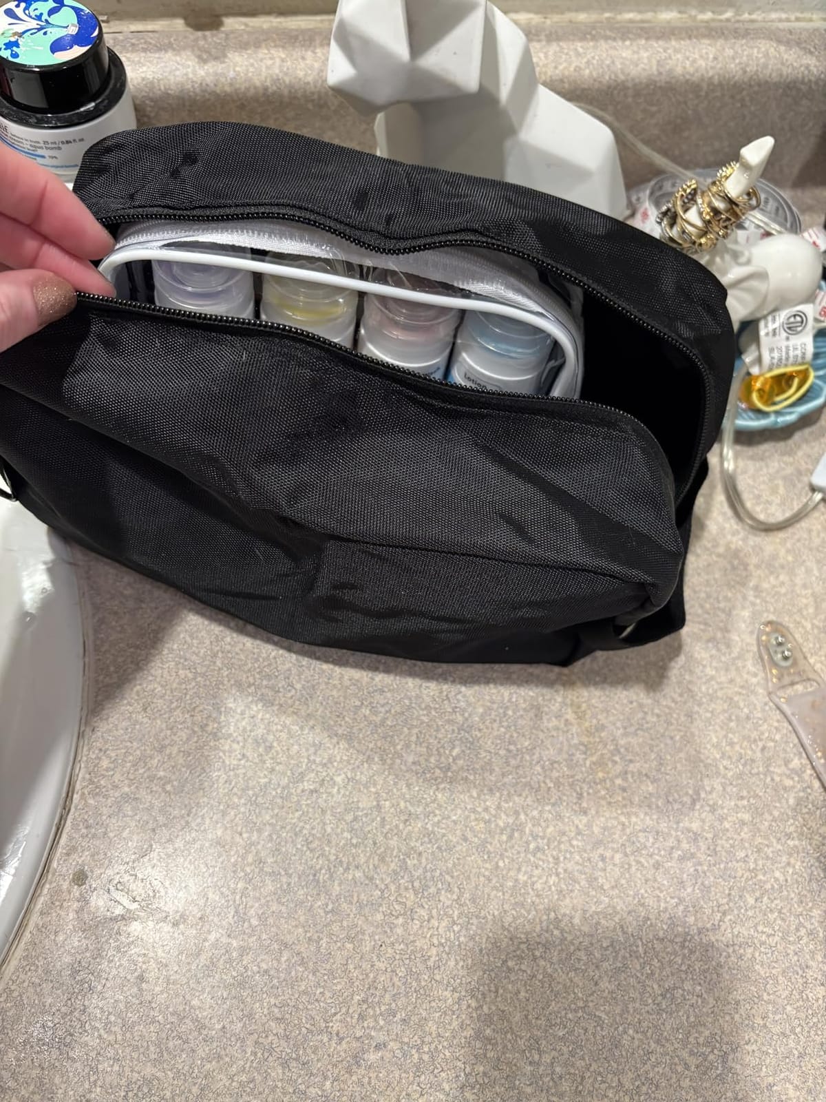 Vorspack Water Resistant Travel Toiletry Bag for Men Women - Medium & Black | Travel Bag for Toiletries, Large Capacity, Organized Compartment, Travel Essentials, Suitable for Shaving, Makeup, Cosmetics customer photo 1