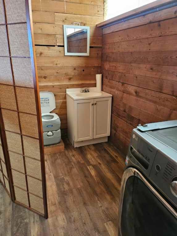 Kohree Portable RV Toilet, Large Camping Toilet Porta Potty, 5.8 Gallon | Detachable Waste Tank, Leak-Proof Toilet with Level Indicator for Adults Home Use, RV Travel, Boat, Trips Indoor Outdoor Use customer photo 2