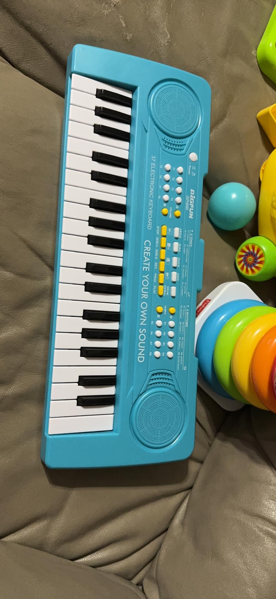 Keyboard Piano for Kids, BIGFUN 37 Keys Toddler Piano Instrument Toy - Purple customer photo 1