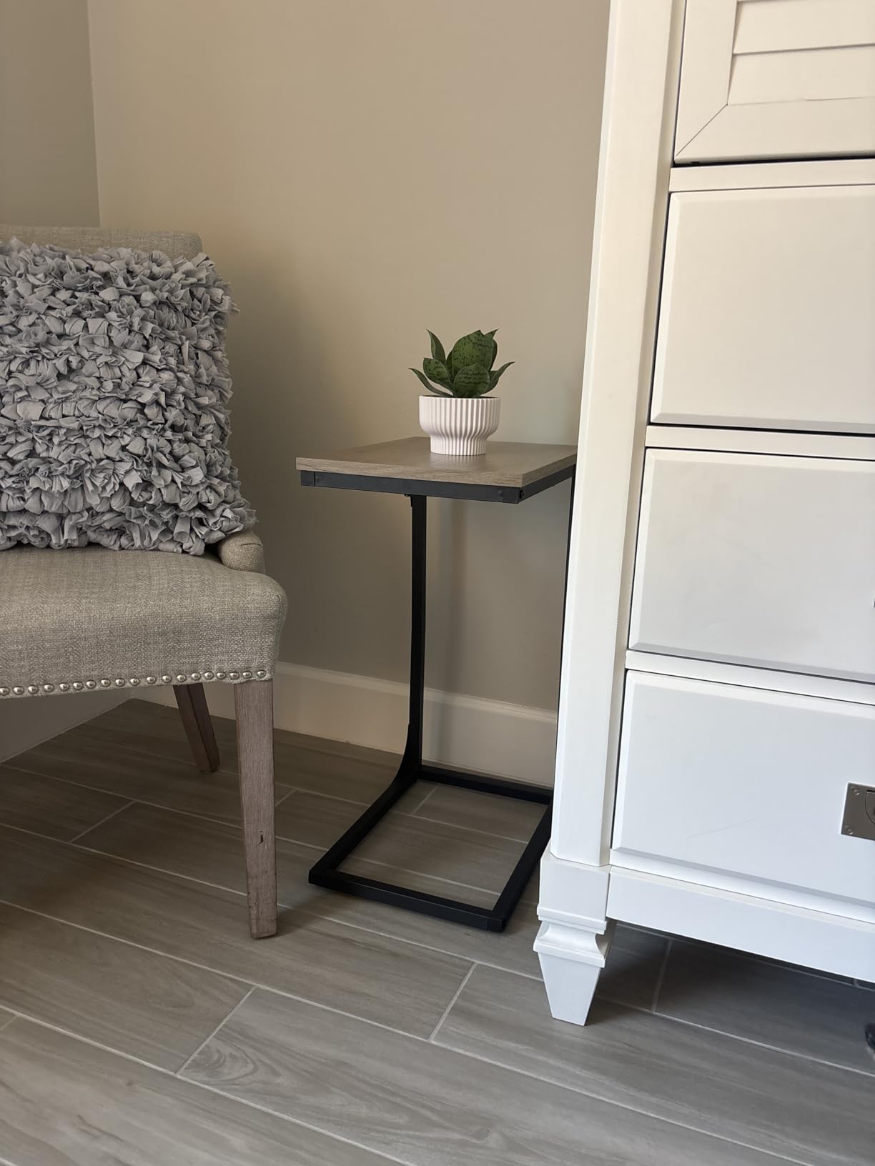 VASAGLE C-Shaped End Table, Small Sofa Side Table with Metal Frame, Rustic Brown and Black, BARNET Collection customer photo 1