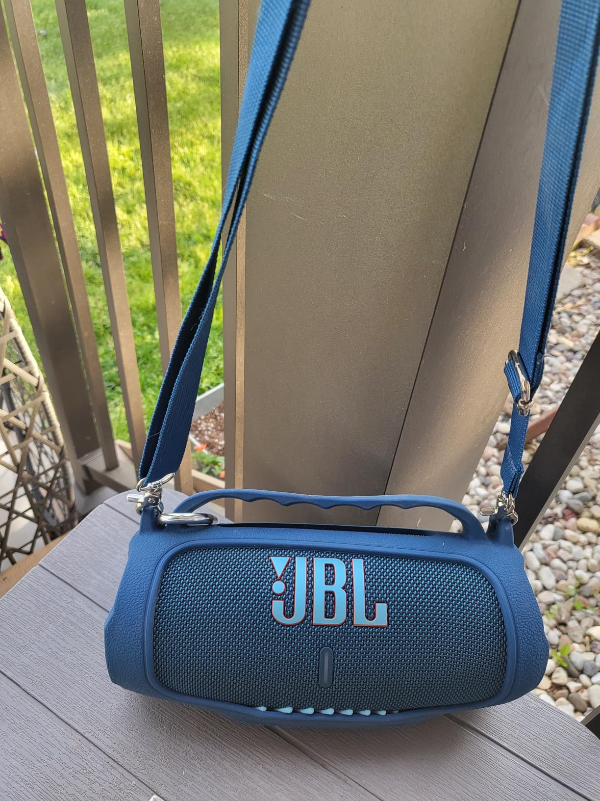 JBL Charge 5 - Portable Waterproof Speaker - Black | Bold JBL Original Pro Sound, 20 hours of playtime, IP67 waterproof and dustproof, Wireless Bluetooth Streaming customer photo 1