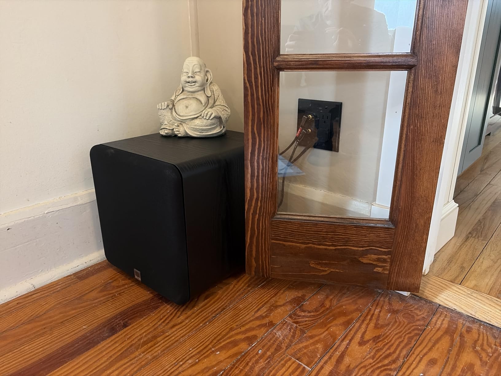 SVS SB-1000 Pro Subwoofer (Black Ash) | 12-in Driver, 325 Watt RMS, Sealed Cabinet customer photo 1