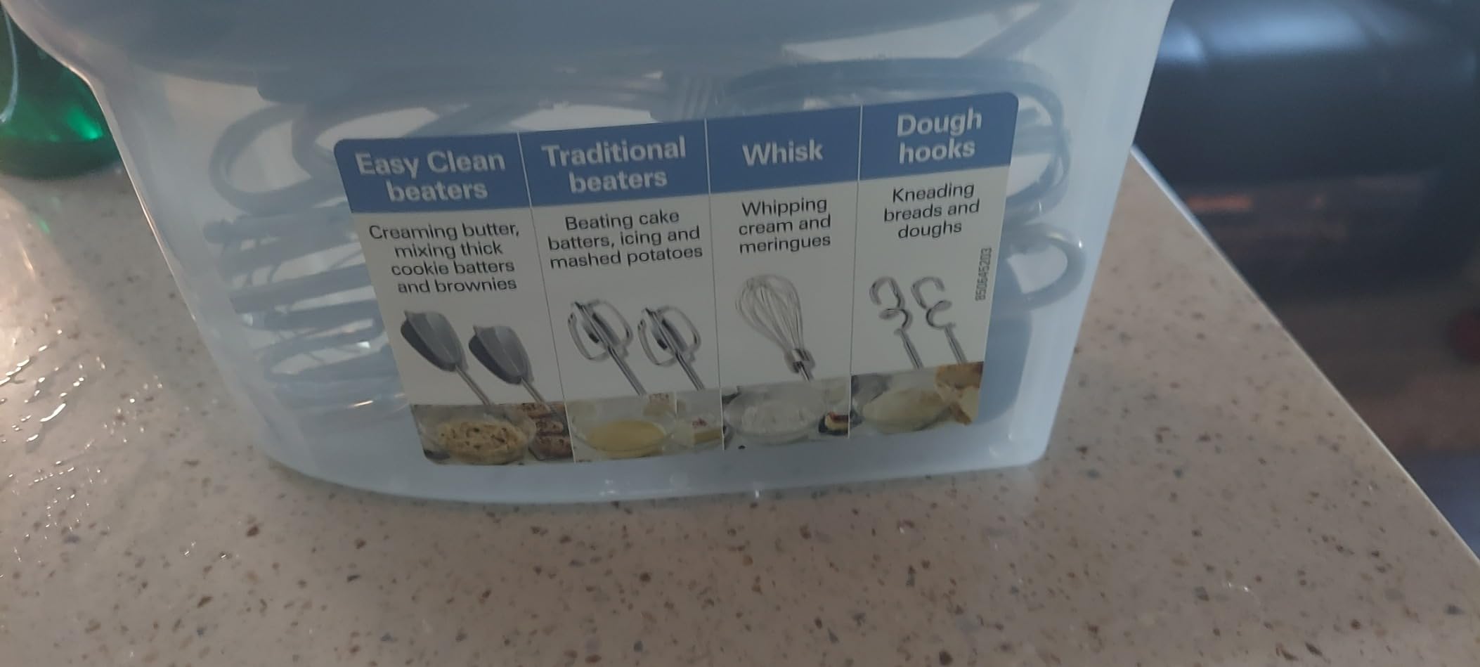 Hamilton Beach 6-Speed Electric Hand Mixer With Easy Clean Beaters | Traditional Beaters | Dough Hooks | Whisk | Snap-On Storage Case | 275 Watt Motor | White | 62636J customer photo 1
