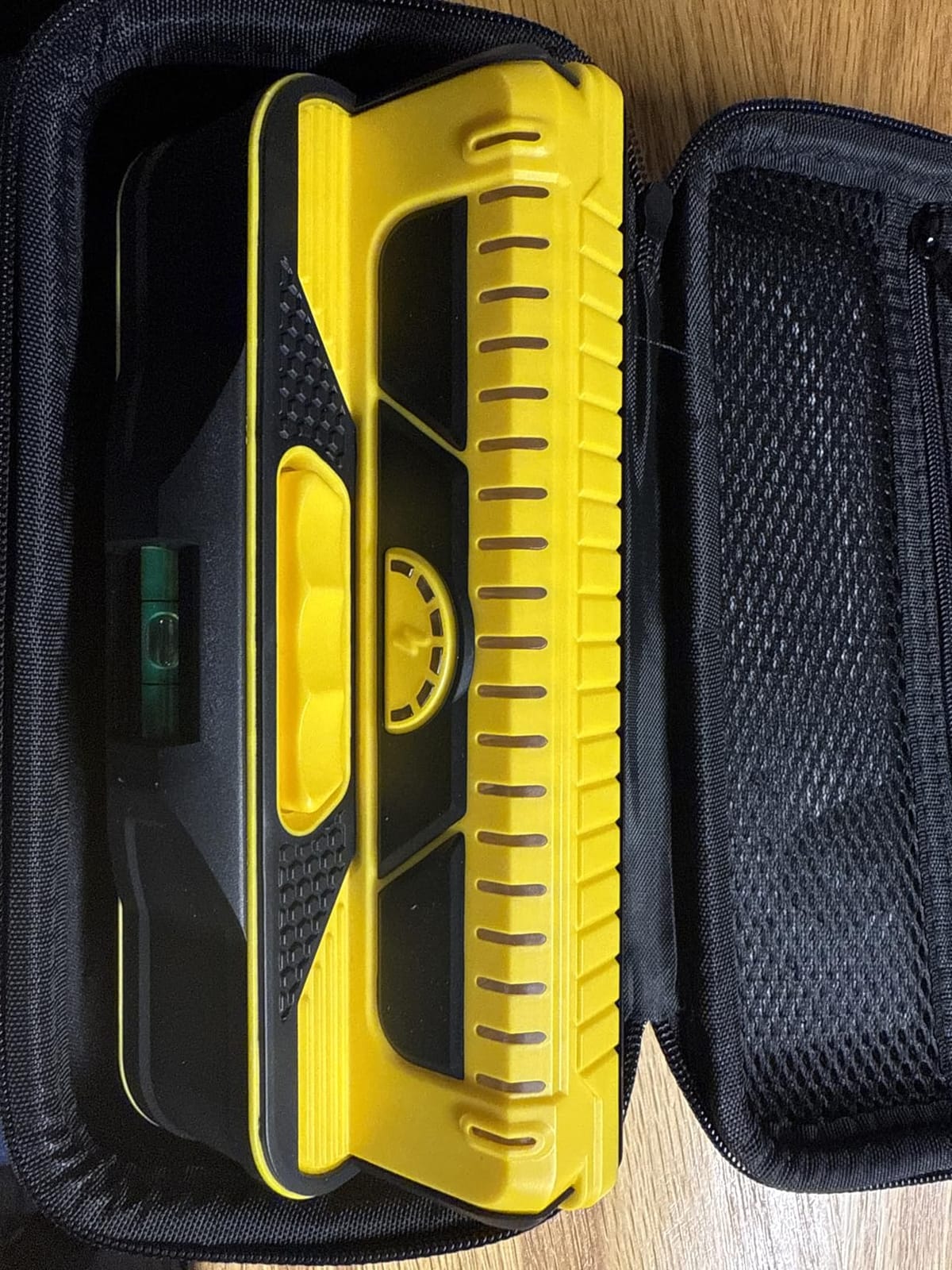 Franklin Sensors Prosensor M210 Stud Finder with Live Wire Detection | 13-Sensor Wall Scanner, Wood and Metal Stud Detector, Made in the USA, Shows Full Width of Studs customer photo 1