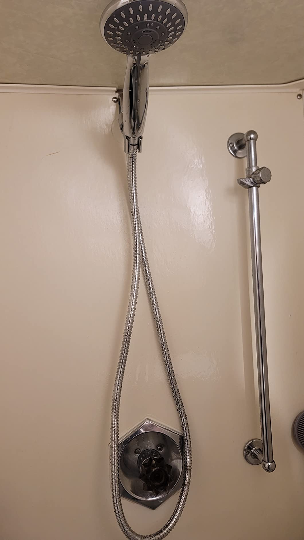 Briout Handheld Shower Head High Pressure 5-Settings with Hose, Chrome | Powerful Water Spray, Against Low Pressure Water Flow, 59 Inch Stainless Hose, Adjustable Mount customer photo 2