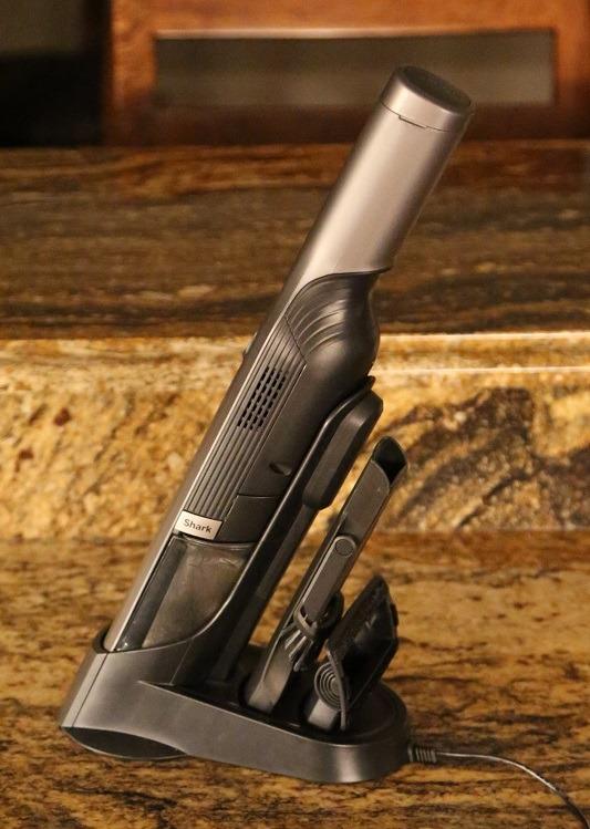 Shark WANDVAC Cordless Hand Vac, Rose Gold, WV201RGBRN | Lightweight, 1.4 Lbs, Powerful Suction, Charging Dock, One-Touch Empty, Car & Home, Pet Tool, Duster Crevice Tool customer photo 2