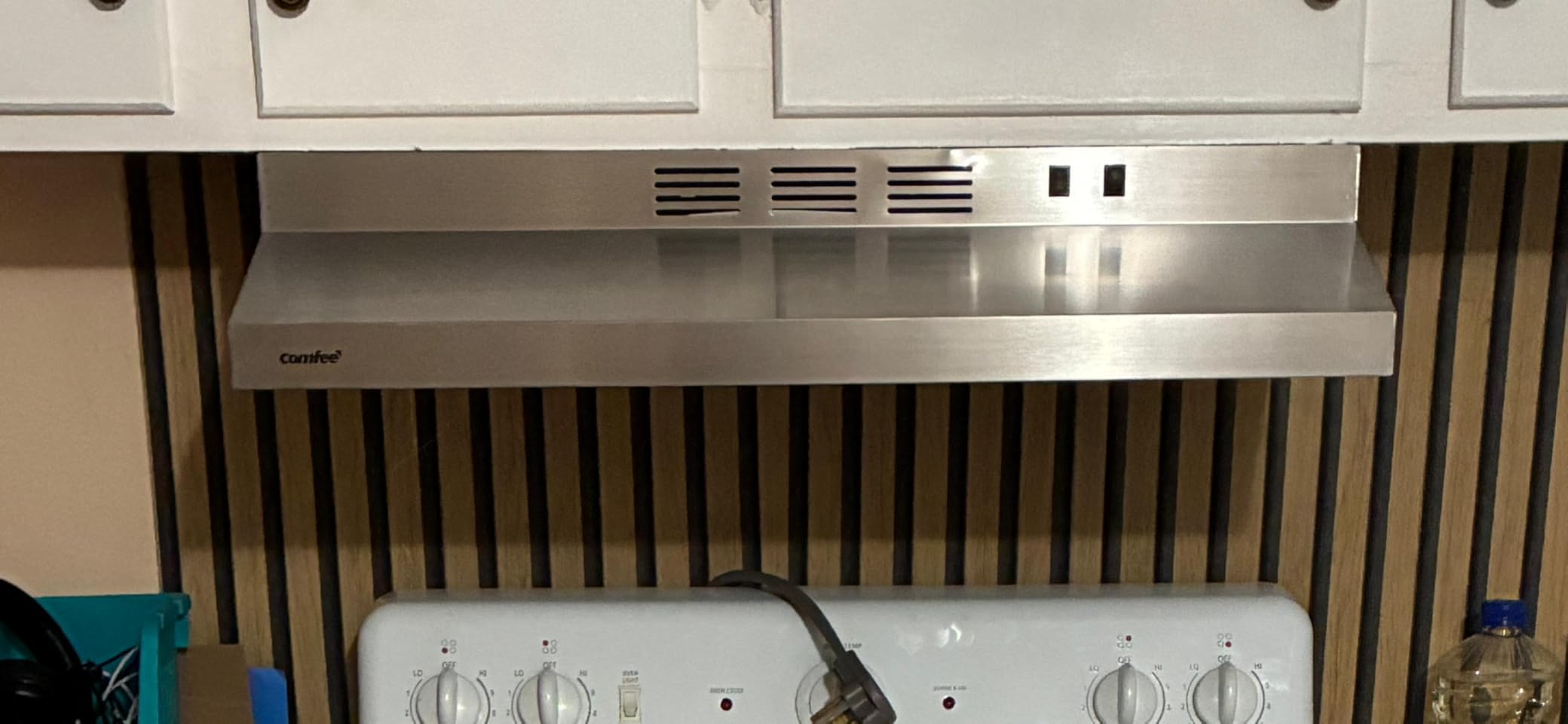 COMFEE' Range Hood 30 Inch Under Cabinet 200 CFM Ducted/Ductless customer photo 2