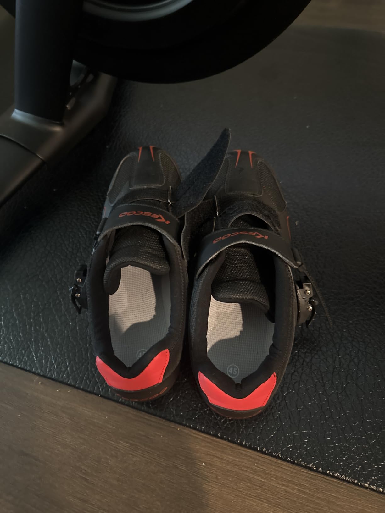 Unisex Cycling Shoes Compatible with pelaton Indoor Road Bike Riding Shoes for Men and Women Delta Cleats Clip Outdoor Pedal customer photo 1