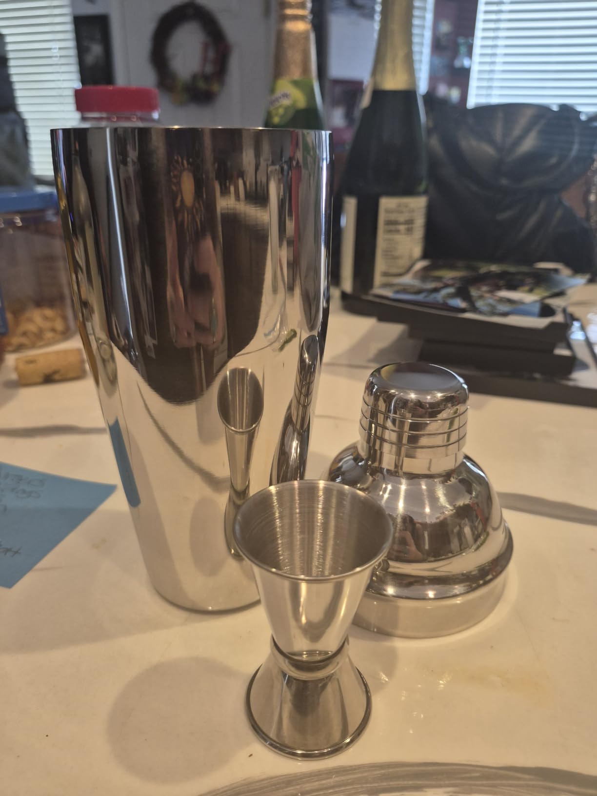 Cocktail Shaker, KITESSENSU 24oz Drink Shaker with Bartender Strainer, Measuring Jigger, Bar Mixing Spoon, Cocktail Recipe Guide, Professional Drink Mixer Set for Beginners, Silver customer photo 2