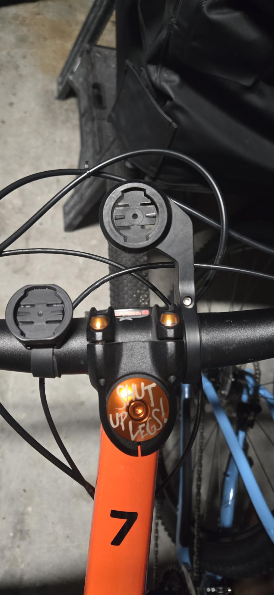 COOSPO Bike Computer GPS Wireless, ANT+ Cycling Computer GPS with Bluetooth, Multifunctional ANT+ Bicycle Computer GPS with 2.4 LCD Screen, Bike Speedometer with Auto Backlight IP67 customer photo 2