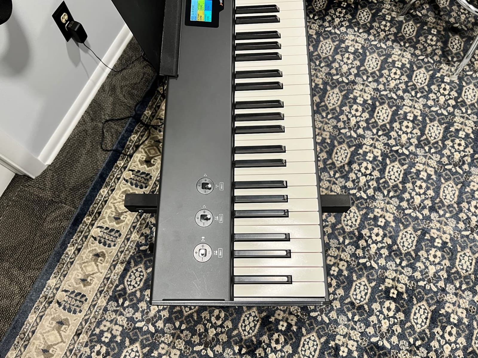 GLEAM Keyboard Stand - Digital Piano Stand, Single X Style, Black (Capacity: 100 lb) customer photo 2