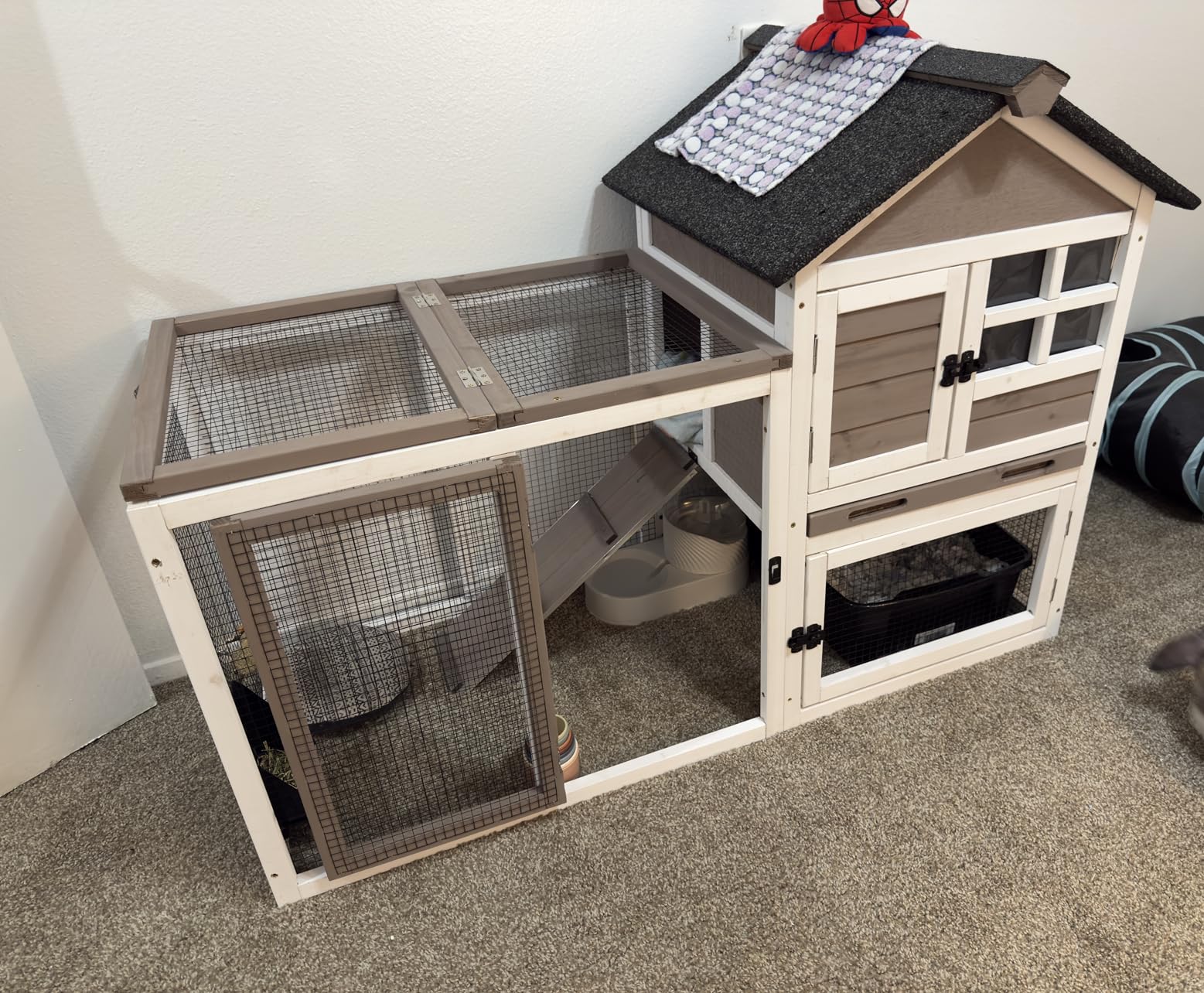 GUTINNEEN 51.6 in Rabbit Hutch, 2-Level Wooden Bunny Cage with Ramp, 3 Lockable Doors & Removable Tray, Weather-Resistant Indoor Outdoor Rabbit Cage, Grey customer photo 2