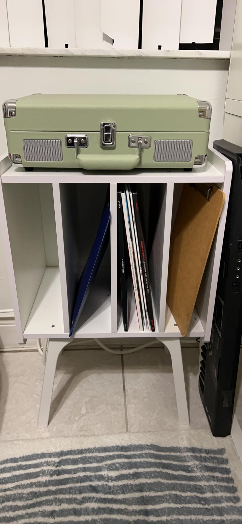 Crosley CR8005F-MT Cruiser Plus Record Player, Mint customer photo 2