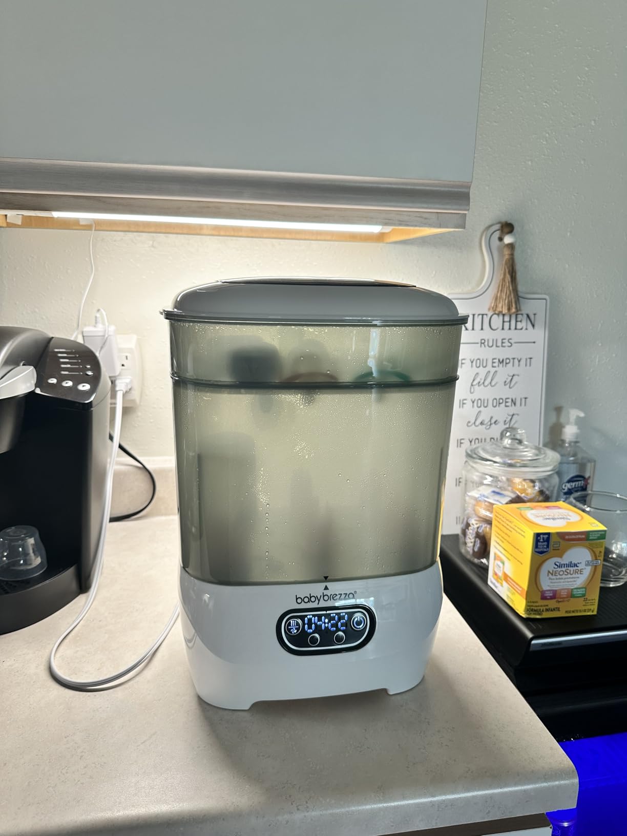 Baby Brezza Bottle Sterilizer and Dryer Advanced - Largest Capacity | 33% Faster Cycle Time - Universal Sterilization Machine for All Bottles + Pump Parts - Steam Sanitizer - HEPA Air Filter customer photo 2