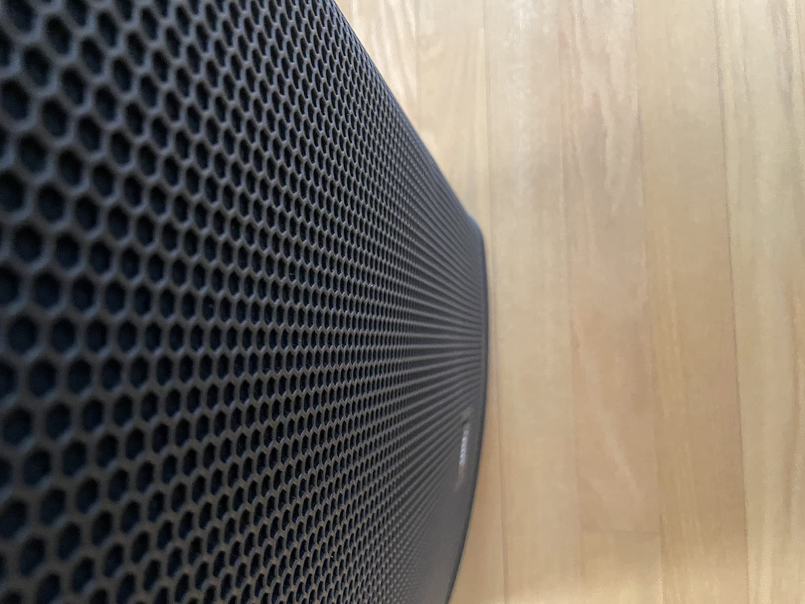 JBL Professional EON715 Powered PA Speaker, Portable Loudspeaker with Bluetooth, 15 inch, 300 Watt, Wired Electric, Black customer photo 1