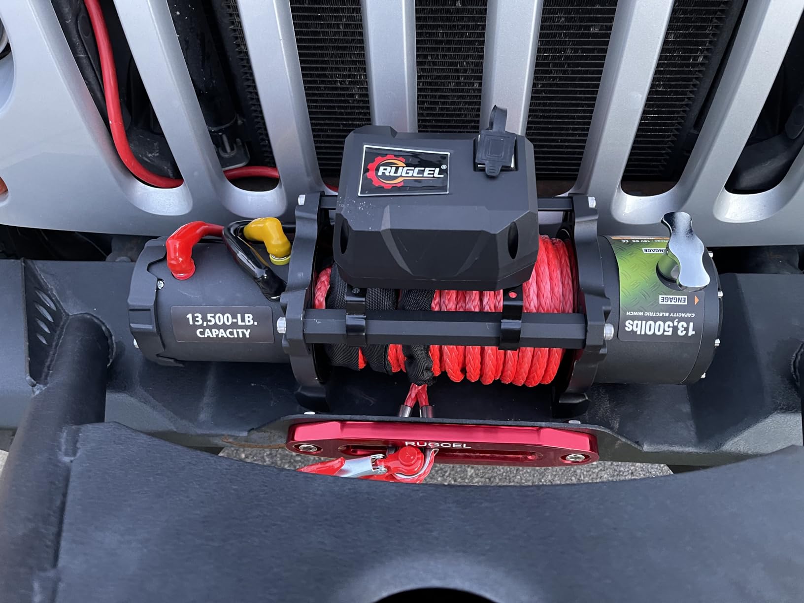 RUGCEL WINCH 13500lb Waterproof Electric Truck Winch 12V Synthetic Rope Winch with Hawse Fairlead, Wired Handle and 2 Wireless Remote customer photo 1