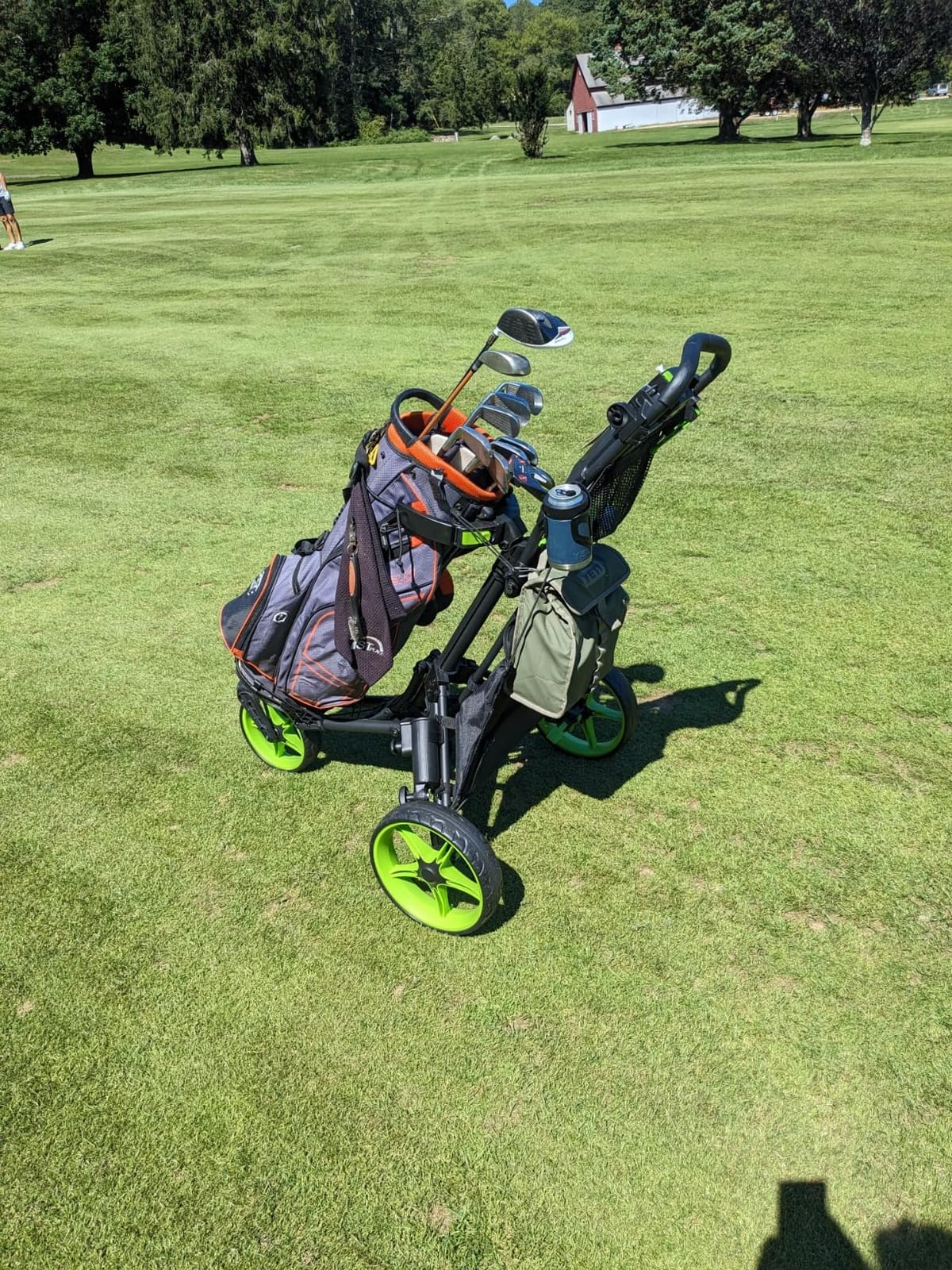 Caddytek CaddyLite ONE-Swivel V8 Golf Push Cart - Lightweight 3 Wheel Foldable Cart with One-Click Folding, 360° Swivel Front Wheel, Adjustable Handle, Cooler Basket, Umbrella & Drink Holder customer photo 2
