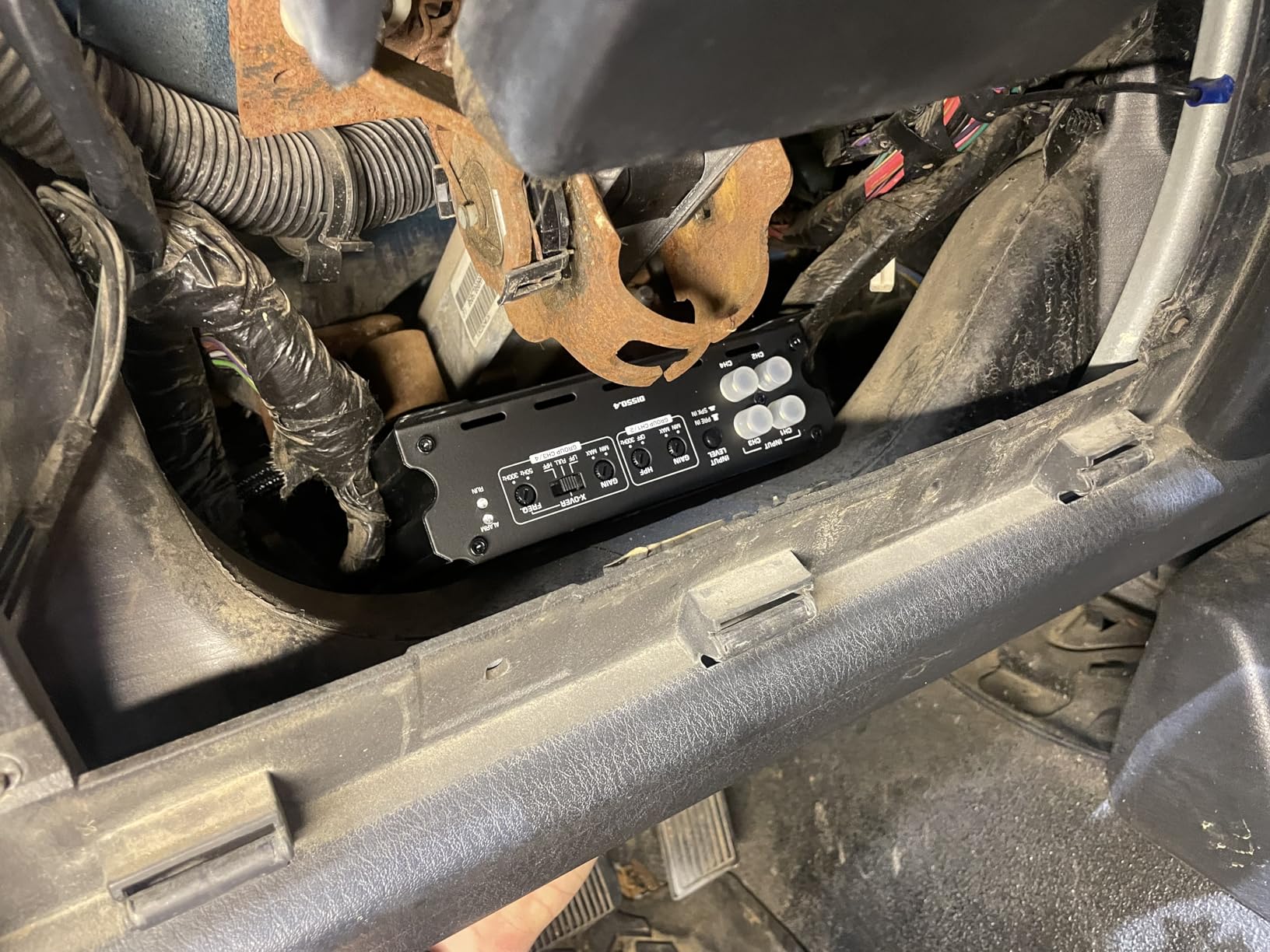 Recoil DI550.4 Full-Range Class-D 4-Channel Car Audio Amplifier 1040W | RMS 130W x4 @2Ω, 2-4 Ohm Stable, MOSFET, LPF, HPF, Bass EQ - 4-Channel Amp customer photo 1