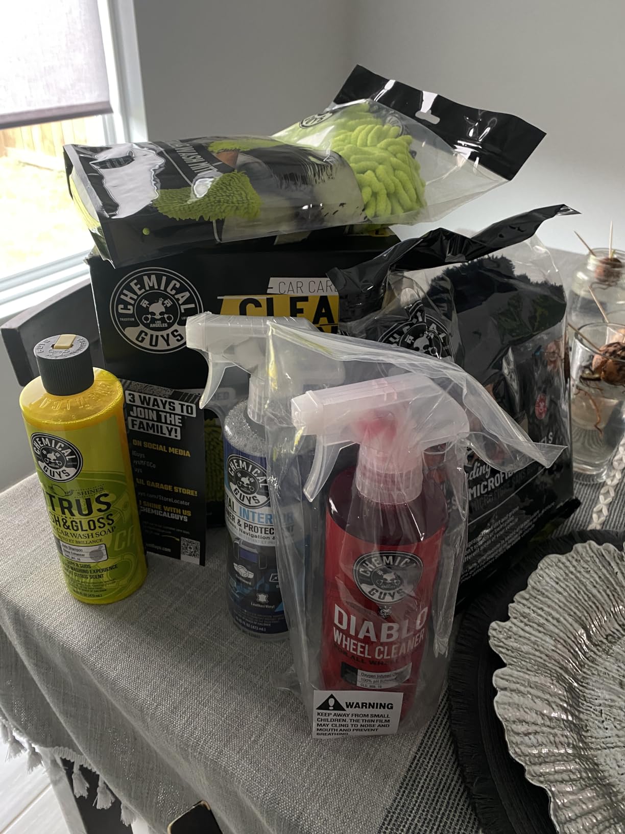 Chemical Guys, 7-Piece Car Cleaning Kit, Wash, Wheel & Interior Cleaners customer photo 1