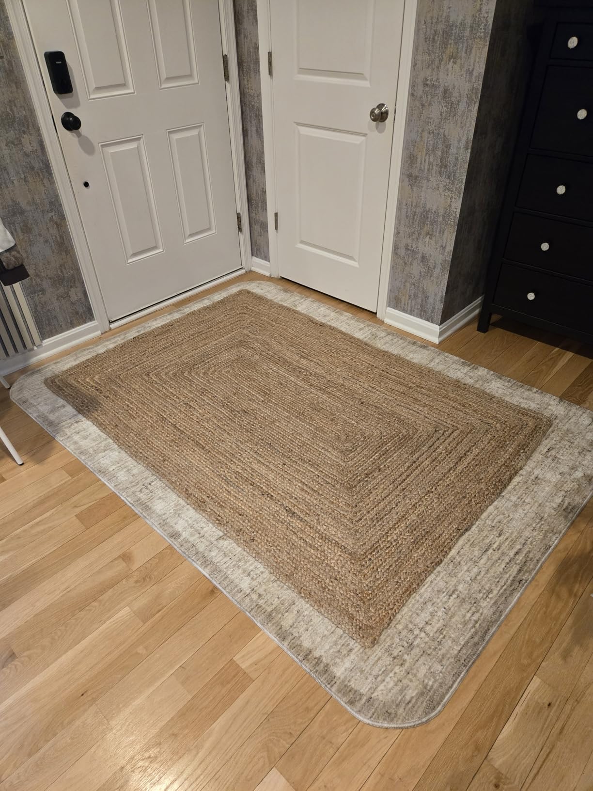 FRELISH DECOR Handwoven Jute Area Rug - 6x9 Feet Natural Yarn - Rustic Vintage Beige Braided Reversible Rectangular Rugs for Bedroom - Kitchen - Living Room - Farmhouse (6' x 9') customer photo 1