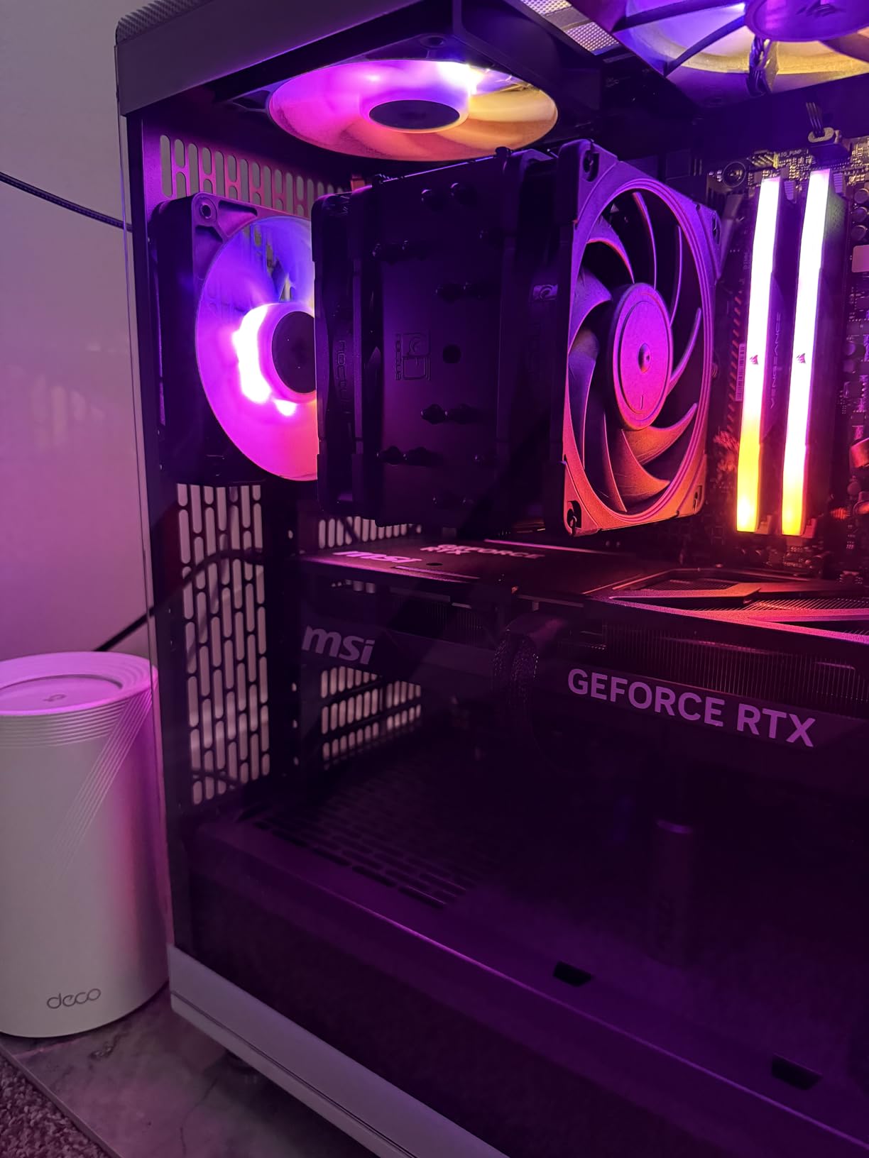 Fractal Design North Charcoal Black Tempered Glass Dark - Genuine Walnut Wood Front - Glass Side Panel - Two 140mm Aspect PWM Fans Included - Type C USB - ATX Airflow Mid Tower PC Gaming Case customer photo 1
