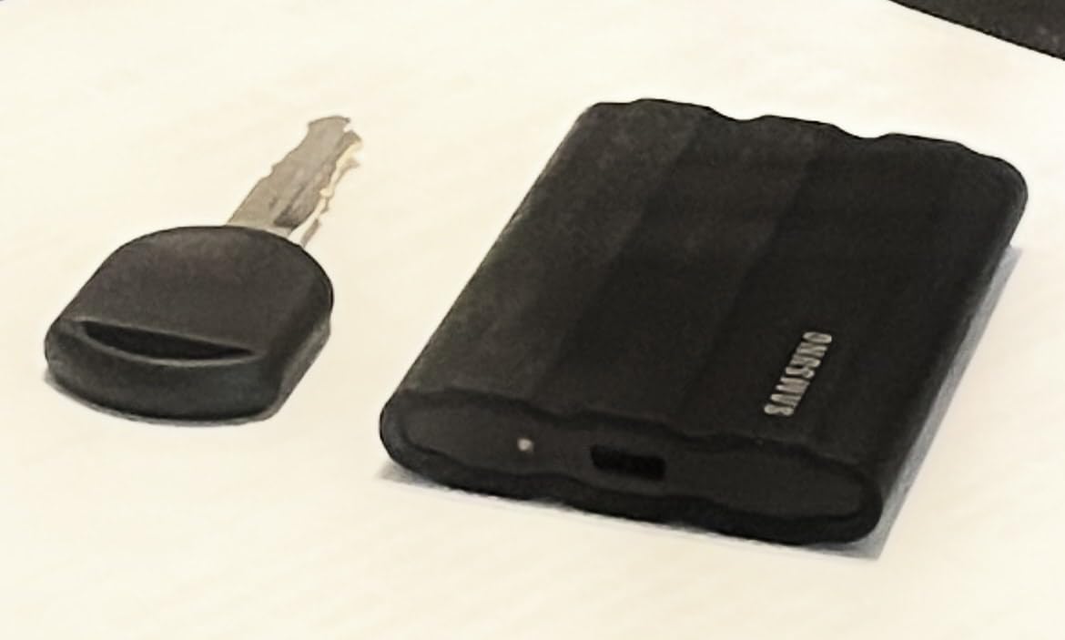 Samsung T7 Shield Portable SSD 1TB, USB 3.2 Gen 2, Up to 1,050 MB/s, Rugged IP65 Water Resistant External Solid State Drive (MU-PE1T0S/AM) customer photo 2