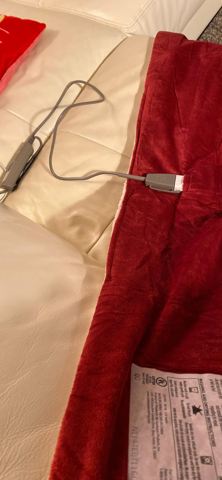 Sunbeam Royal Mink Sherpa Admiral Blue Heated Personal Throw / Blanket, Cozy-Warm, Adjustable Heat Settings customer photo 1