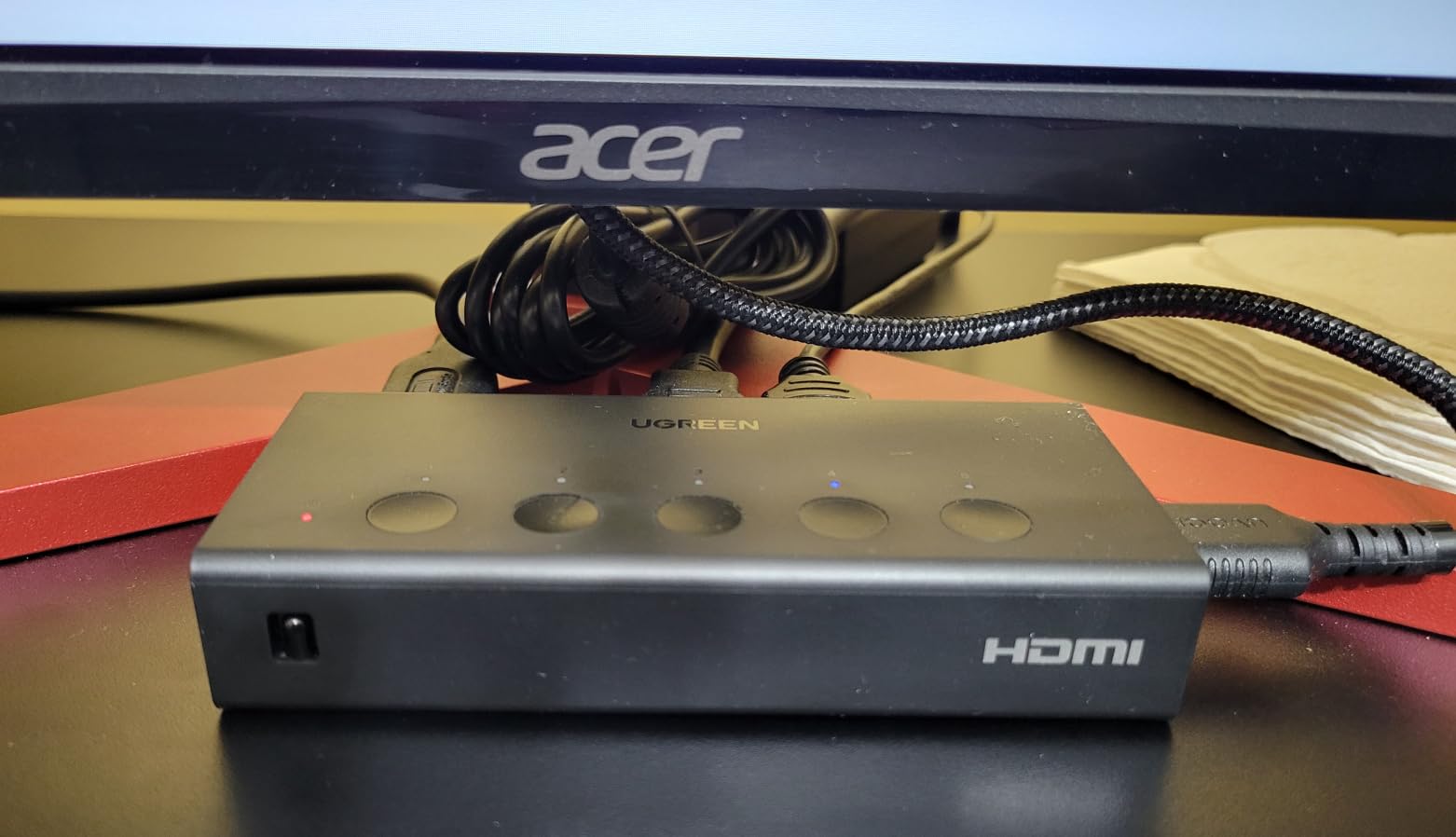 UGREEN HDMI Switch 5 in 1 Out, 4K@60Hz, with Remote, HDR, VRR, 3D, Black | HDCP 2.2, CEC, HDMI Splitter, Compatible with PS5/4, Xbox, Switch 2, Roku TV, Fire Stick, Laptop, Ideal for Gaming, Working customer photo 2