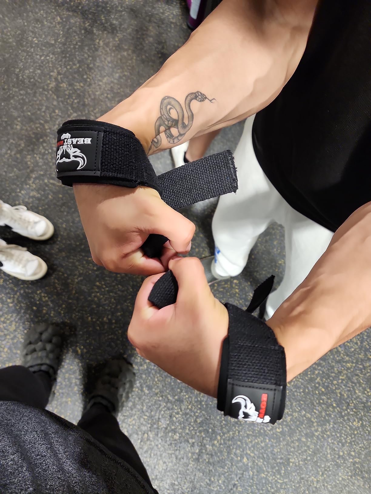 BEAST RAGE Lifting Wrist Straps for Weightlifting, Straps Gym Grip Power Workouts Lifting Straps Padded Neoprene & Premium Cotton Men Women, Deadlift Bodybuilding Exercise Lifting Straps customer photo 2