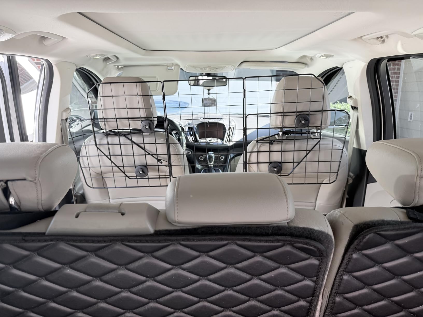 FEED GARDEN Dog Car Barrier for SUV, Heavy Duty Steel Wire Mesh Pet Divider for Vehicles, Adjustable Universal Fit Dog Travel Barrier for Cars, Trucks & Vans, Cargo Area Safety Gate customer photo 2