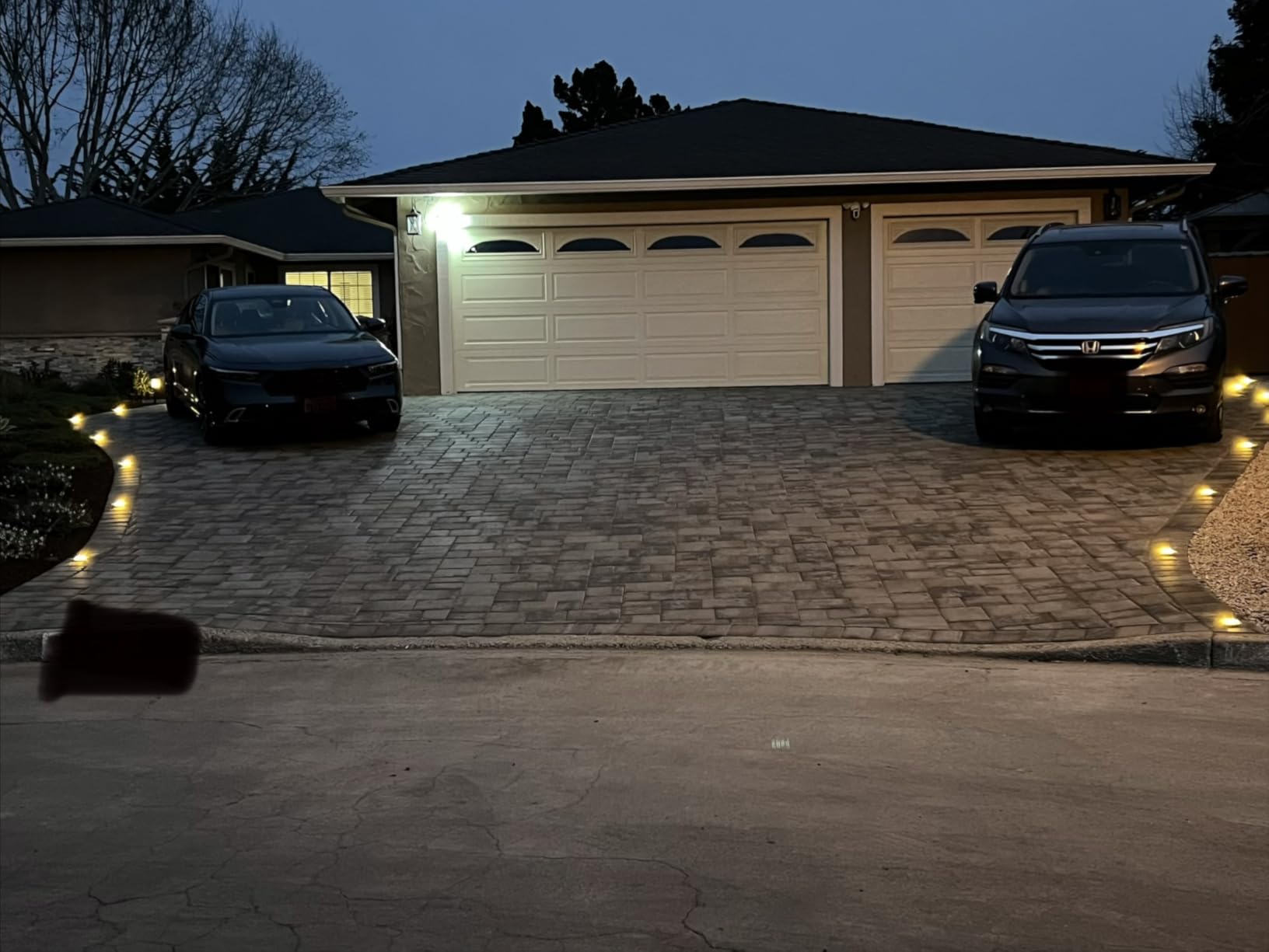 AGPTEK Solar Driveway Lights 12 Pack, Outdoor Deck Dock Marine Waterproof | LED Solar Powered Driveway Marker Lights for Warning Step, Sidewalk, Pathway, Garden, Yard (Warm White) customer photo 1