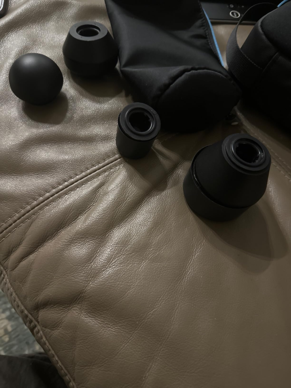 TheraGun Pro Handheld Deep Tissue Massage Gun - Bluetooth Enabled Percussion Massage Gun & Personal Massager for Pain Relief & Circulation in Neck, Back, Leg, Shoulder and Body (Black - 5th Gen) customer photo 2