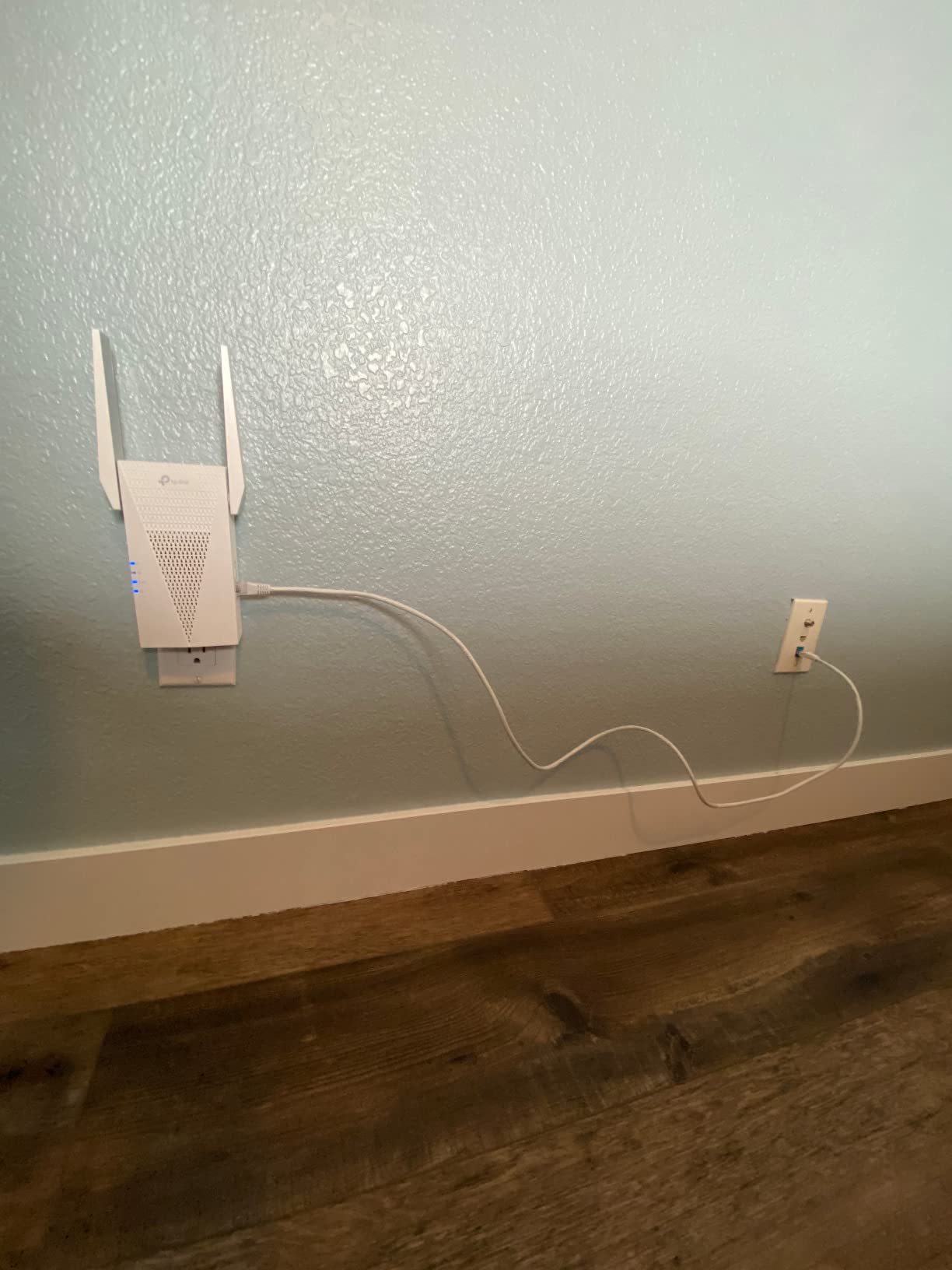 TP-Link AX3000 WiFi 6 Range Extender | PCMag Editor's Choice | Dual-Band Wireless Repeater w/Ethernet Port | Up to 2400 Sq. Ft., 64 Devices | Internet Signal Booster | APP Setup | EasyMesh (RE715X) customer photo 2