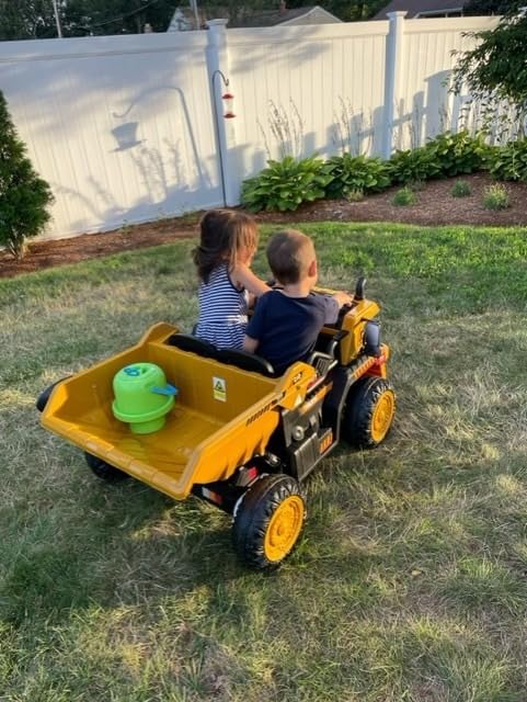 ANPABO Ride on Dump Truck w/Remote Control, 2 Seater, Electric Dump Bed customer photo 2