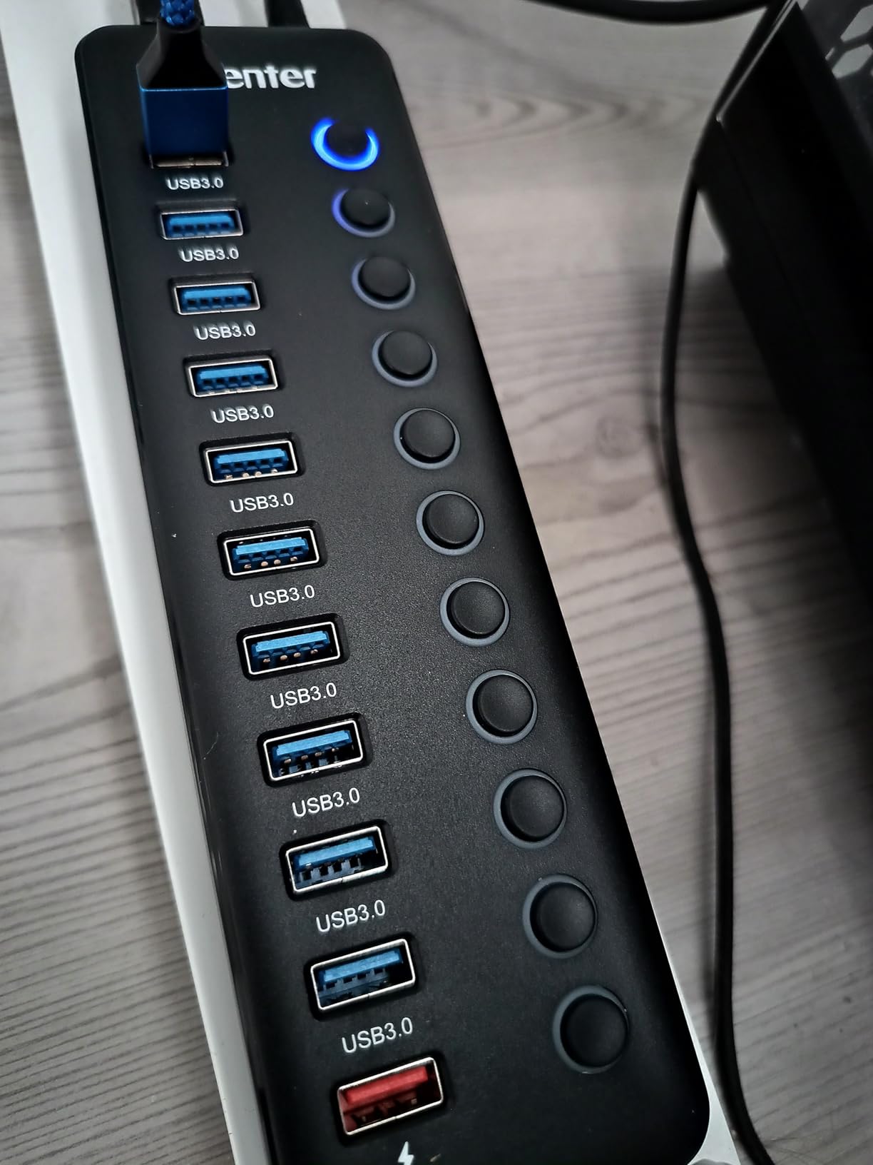 Powered USB Hub, Wenter 11-Port USB Splitter Hub (10 Faster Data Transfer Ports+ 1 Smart Charging Port) with Individual LED On/Off Switches, USB Hub 3.0 Powered with Power Adapter for Mac, PC customer photo 2