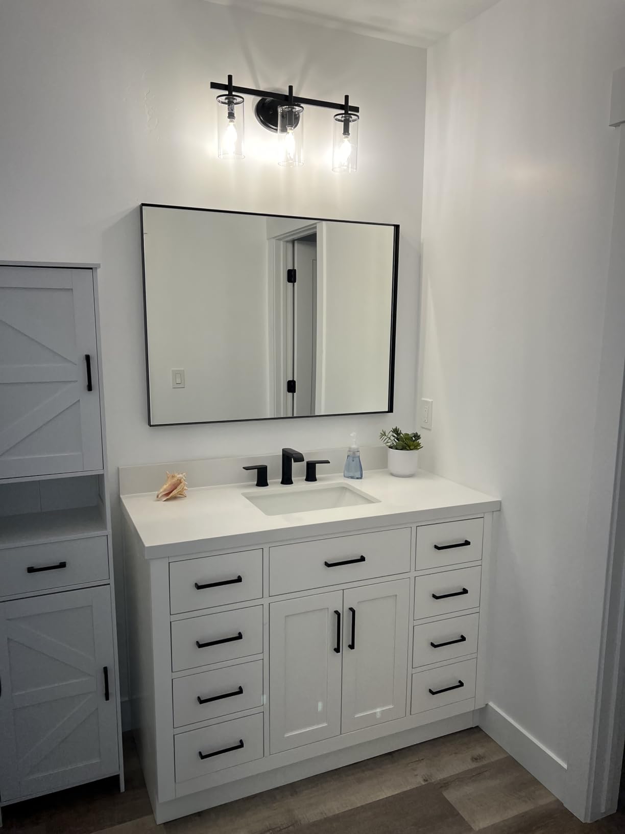 ARIEL Hepburn 48-inch Bathroom Vanity with Sink, Solid Wood, 1.5-inch Pure White Quartz Countertop & Backsplash, Single Rectangular Porcelain Sink, 2 Soft Closing Doors, 9 Dovetail Drawers, Grey customer photo 2