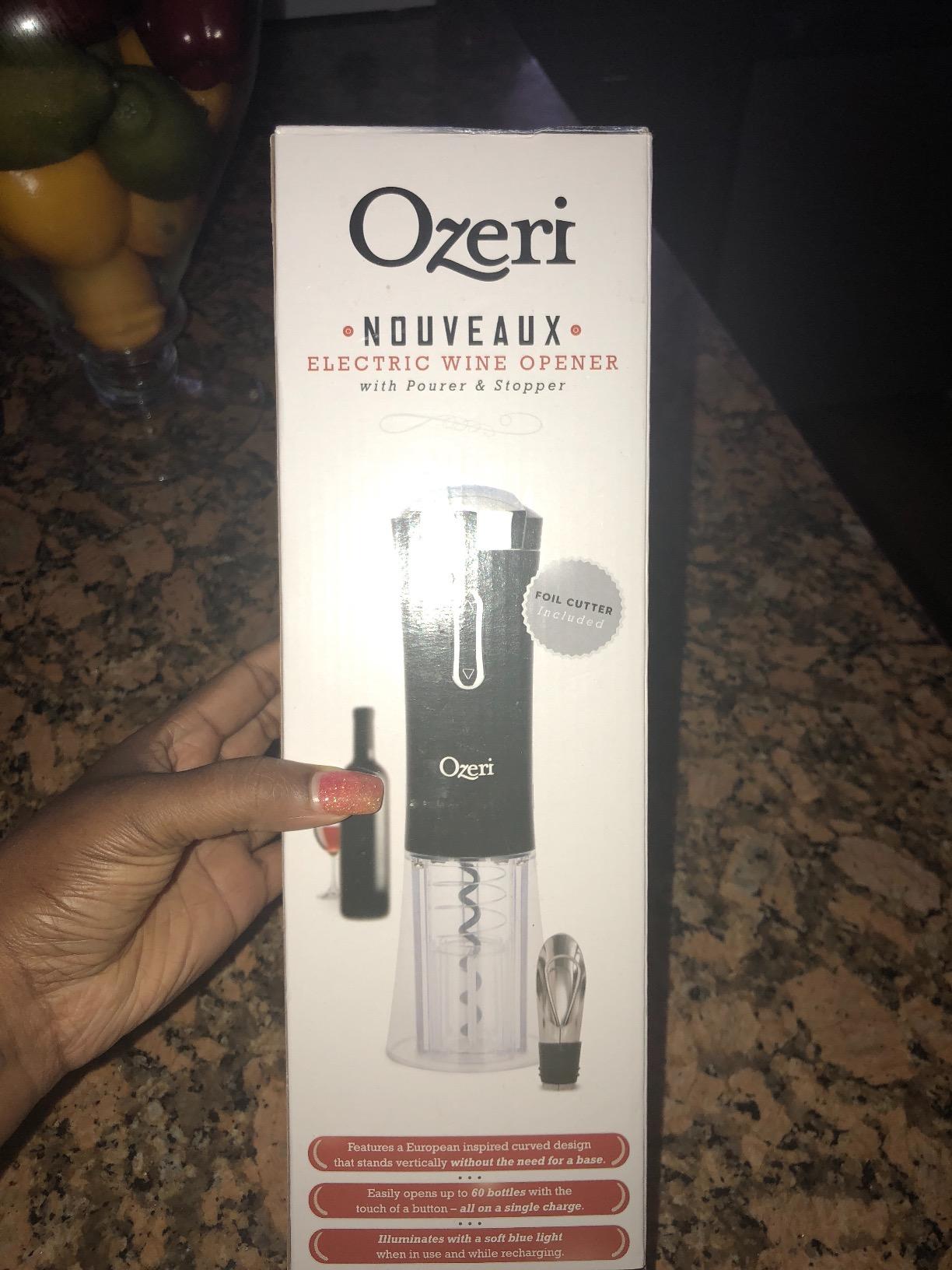 Nouveaux II Electric Wine Opener with Foil Cutter, Wine Pourer and Stopper customer photo 1