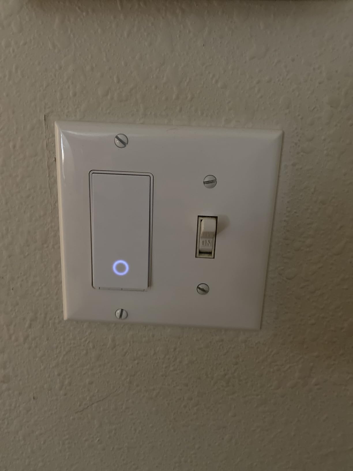 Kasa Apple HomeKit Smart Light Switch KS200, Single Pole, Neutral Wire Required, 2.4GHz Wi-Fi Light Switch Works with Siri, Alexa and Google Home, UL Certified, No Hub Required, White customer photo 2