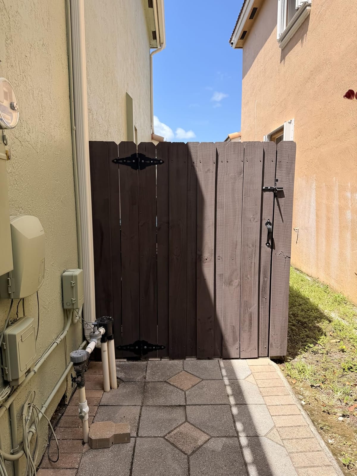 Wagner Spraytech FLEXiO 595 Handheld HVLP Paint and Stain Sprayer | Includes iSpray and Detail Finish nozzles and sprays most unthinned latex with adjustable controls. customer photo 2